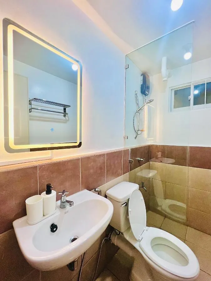 Athena'S Den Aparthotel Davao City